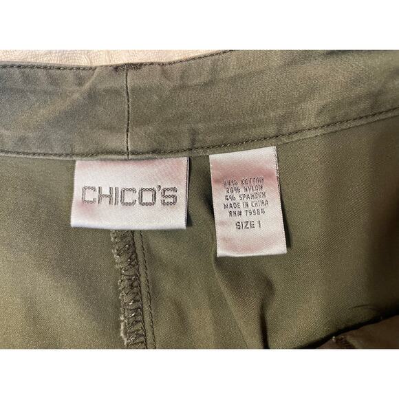 Chico’s Forrest Green Chino Style Capri Pants Size 1 (Medium 8) Minimalist - Picture 8 of 10
